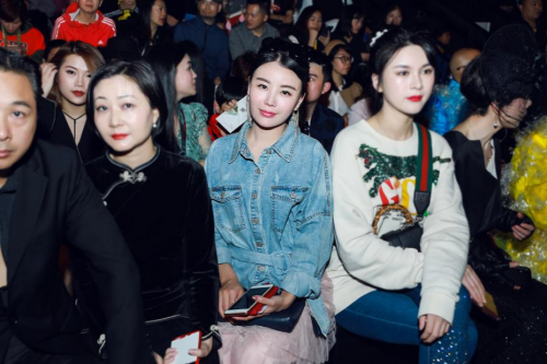 台前幕后，子依深圳时装周三大看点