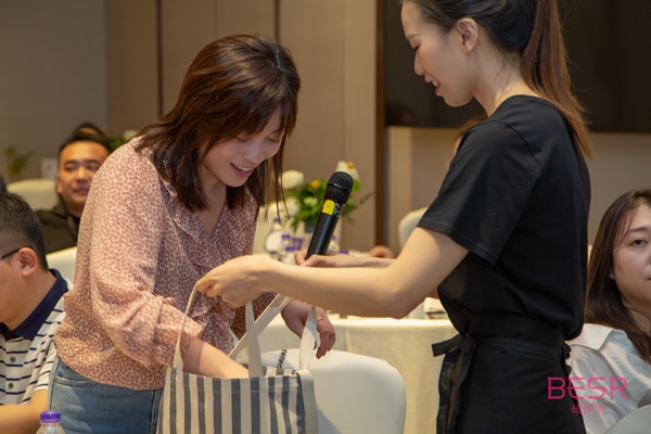 BESR倾伊美：打开科技护肤的世界，引领智慧创业之路