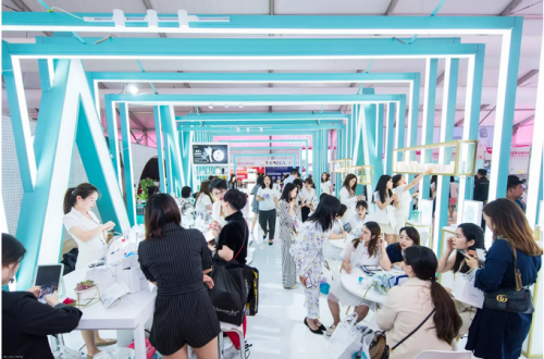 蓝沫尔惊艳亮相美博会：新国货，新零售，新消费