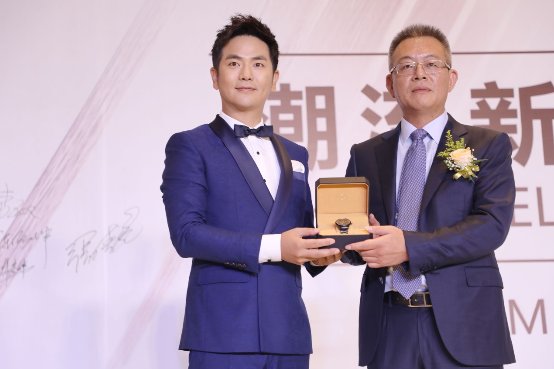 遇见不老男神张晓龙 天王表发布X-MAN系列潮流新品