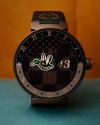 LV智能表跃上最红鸭子TAG Heuer也联手潮流教父打造限量表