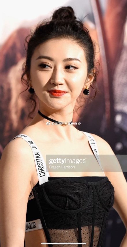 再贵的护肤品，也不如一台美容仪效果来得明显，Ms.W女王你真的了解吗？