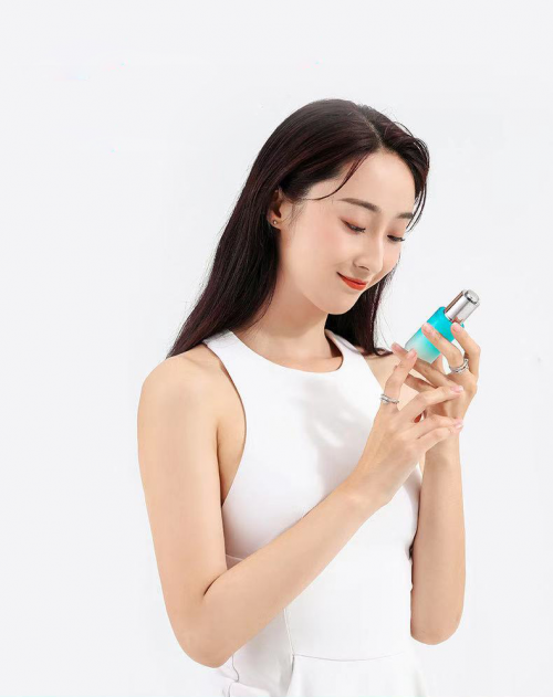 倩优源ALPS小蓝瓶精华：预算不足也能拥有大牌效果的抗初老精华