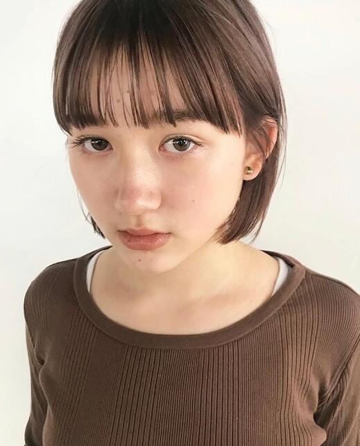别急着修刘海！刚好在眉眼间最时髦！日本正流行的微长浏海整理术必须参考