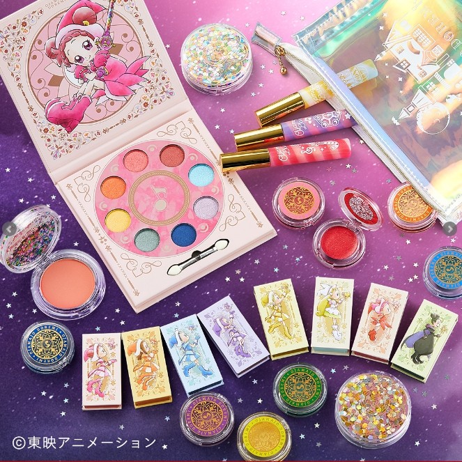 《小魔女DoReMi》美妆一番赏勾起回忆！变身器眼影盘、魔杖唇蜜好梦幻