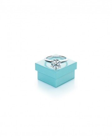 Cartier、Tiffany“婚礼钻戒”怎么选？14个品牌经典款推荐准新娘必看
