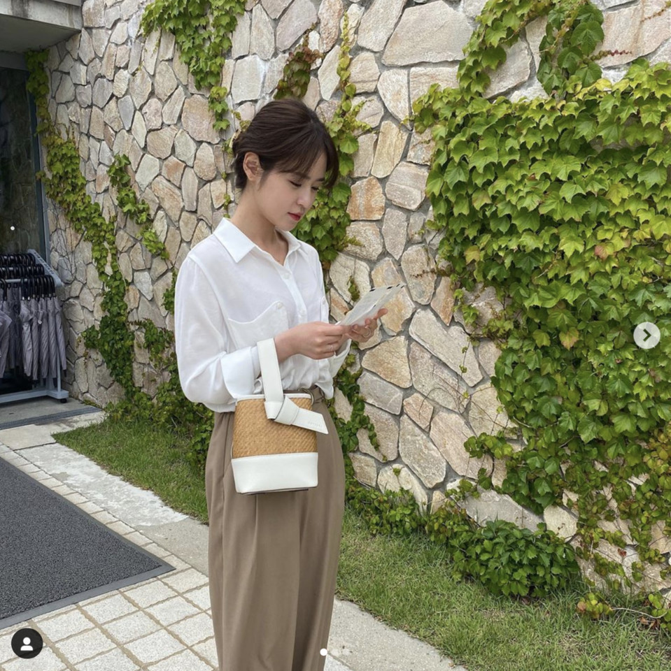 《夫妇的世界》闵贤书拿“神物”烫衣服女网友一致：我也这样做！