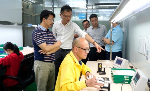 官宣 | 中艺东方与穿金戴银签署战略合作协议！