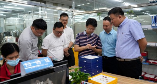 官宣 | 中艺东方与穿金戴银签署战略合作协议！