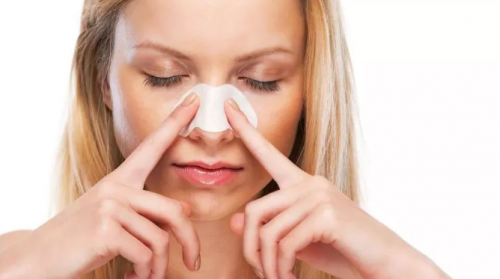  去黑头不再走弯路，三步让你摆脱草莓鼻！