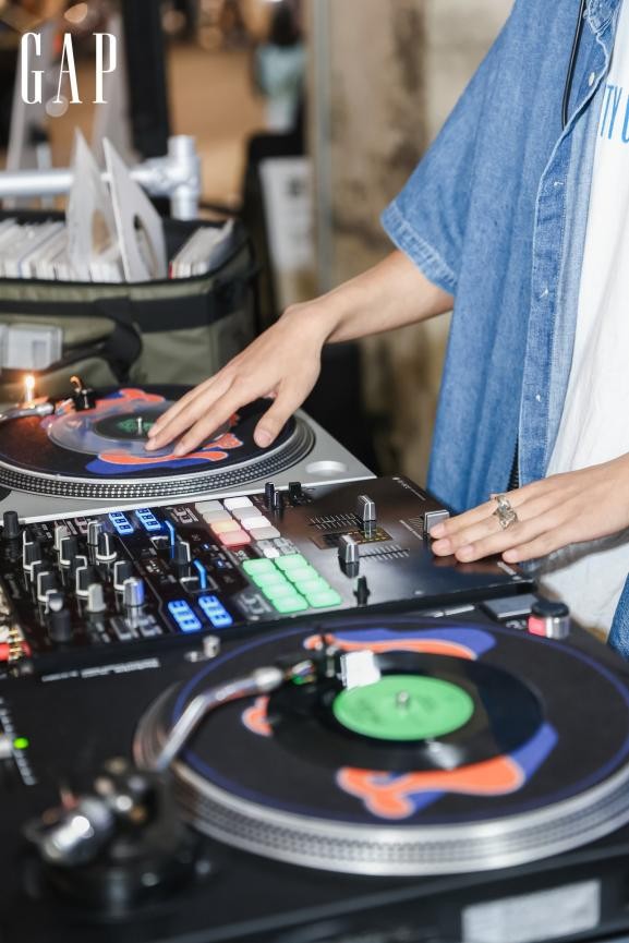 欢迎进入Gap的「音乐现场」:看见空白,便有舞台